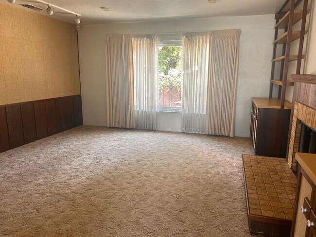Foto del edificio - Great Home for Rent in Visalia!