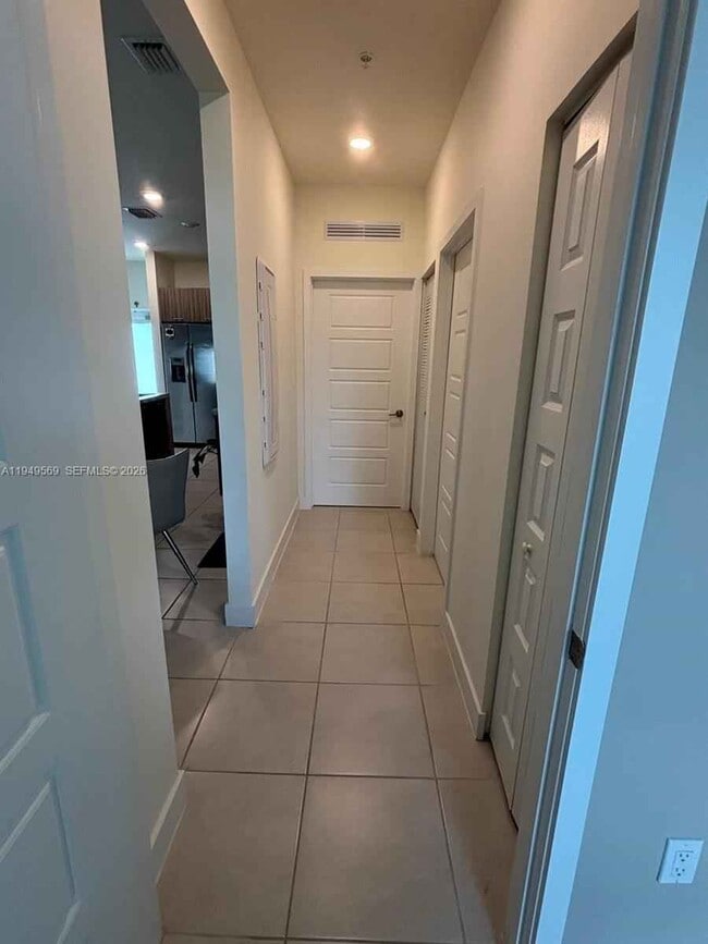 Foto del edificio - 4636 NW 84th Ave