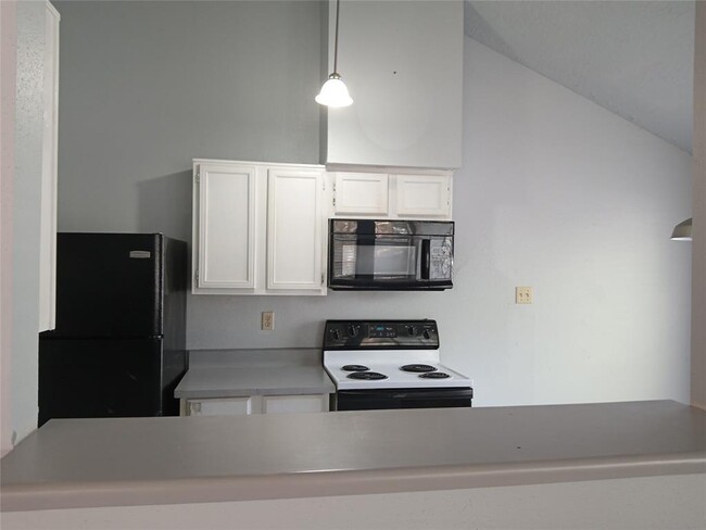 Building Photo - 22116 Moss Falls Ln