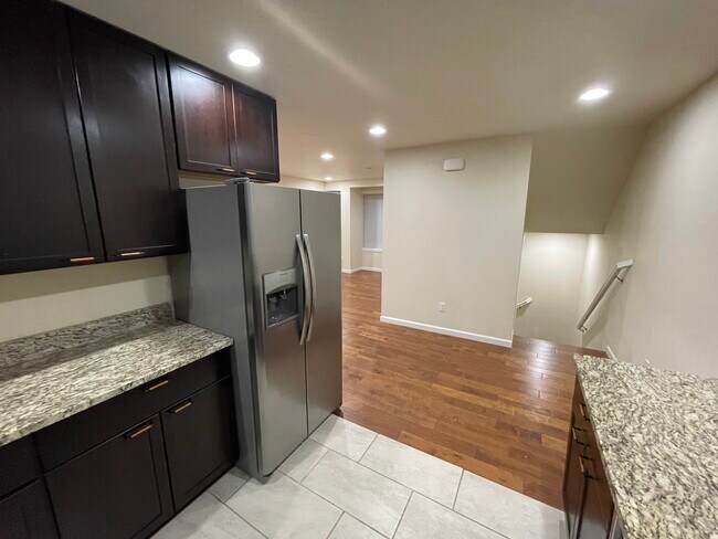 Foto del edificio - 5790 Roosevelt Way NE