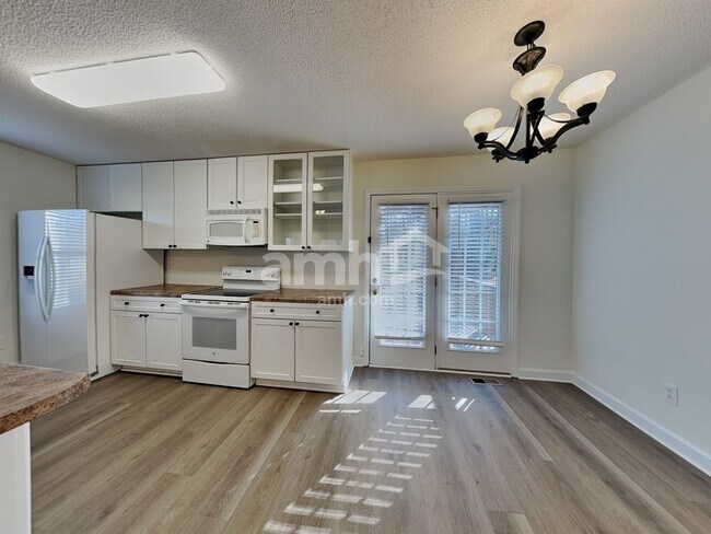 Foto del edificio - 5420 Springhouse Farm Rd