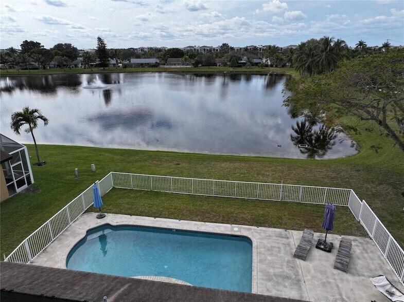 Foto del edificio - 1191 NW 10th Ct