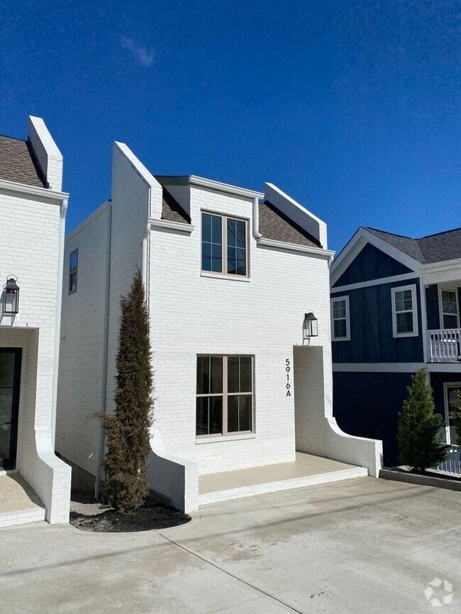 Building Photo - 5916 Maxon Ave