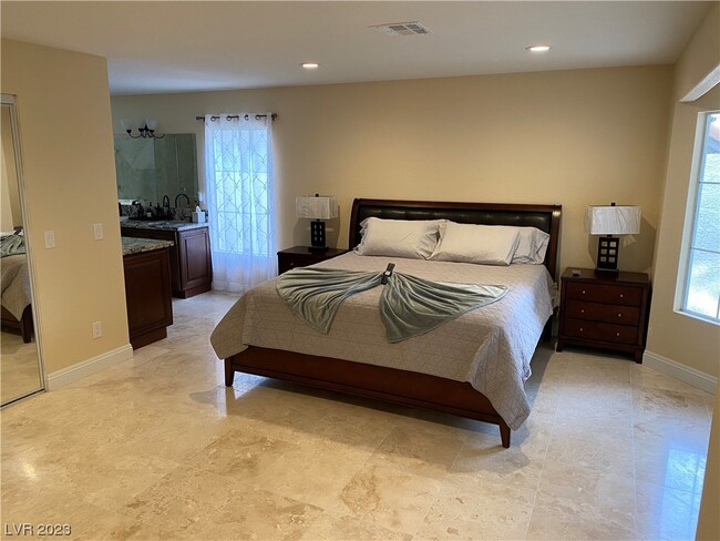 Building Photo - 2409 Harlequin Cir