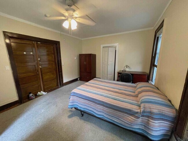 Foto del edificio - 526 Stewart Ave