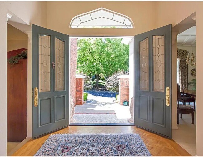 Foto del edificio - 4 Bed 3 Bath Elegant Home In Lafayette W/ ...