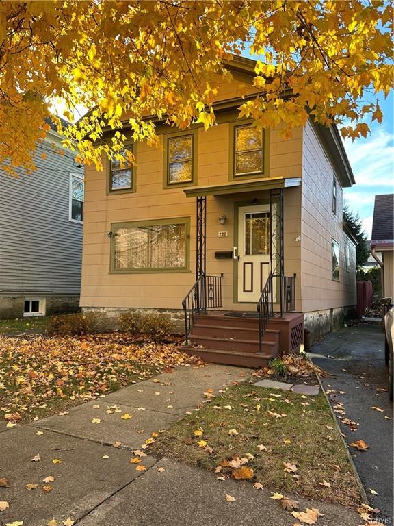 Primary Photo - 230 W 3rd St