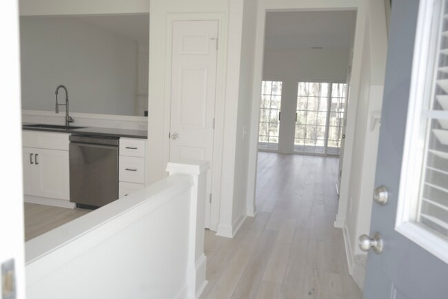 Building Photo - 2719 Thornbush Ct