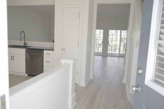 Foto del edificio - 2719 Thornbush Ct