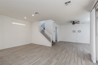Building Photo - 8045 Skye Foxx St