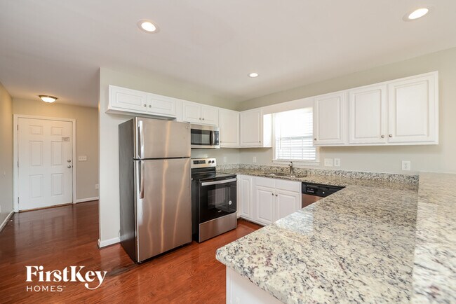 Foto del edificio - 6072 Birkdale Dr