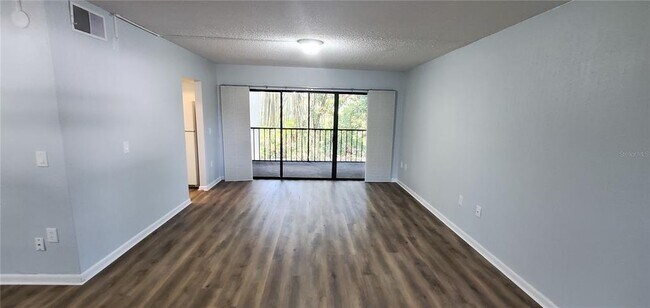 Foto del edificio - 2756 Orchid Oaks Dr