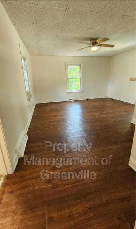 Photo - 10 Henry St House