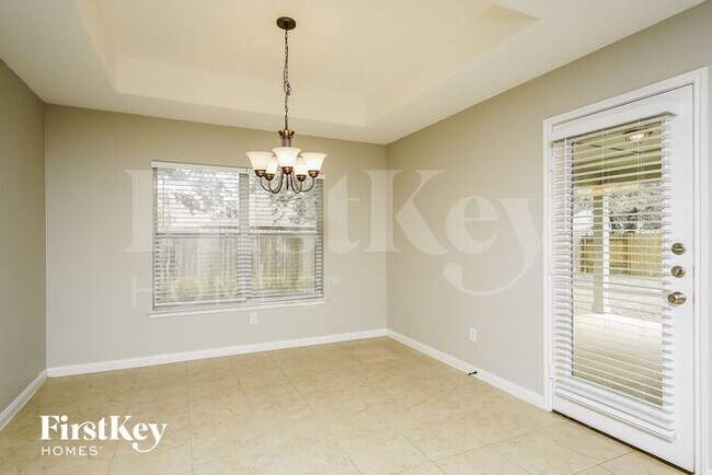 Foto del edificio - 300 Springtree St