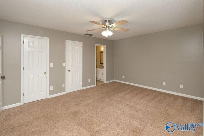 Foto del edificio - 2092 Woodlawn Dr SW