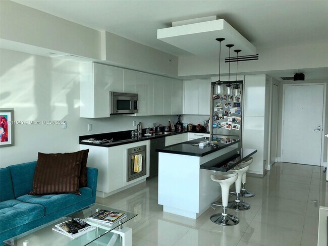 Foto del edificio - 92 SW 3rd St