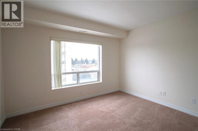 Building Photo - 237 Auburn Dr