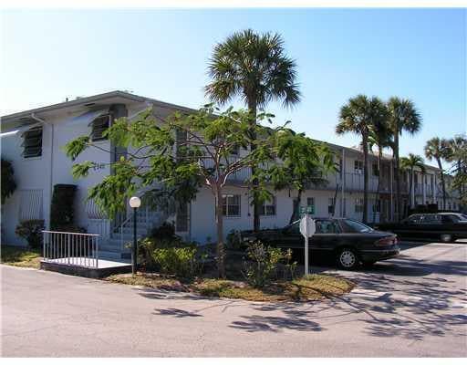 Foto principal - 2340 SW 22nd Ave