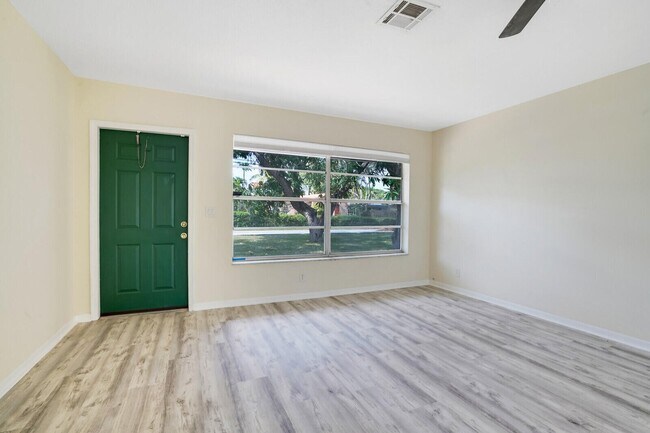 Foto del edificio - 3800 Calvin Ave