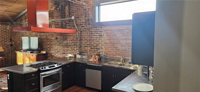 Foto del edificio - 693 W North St