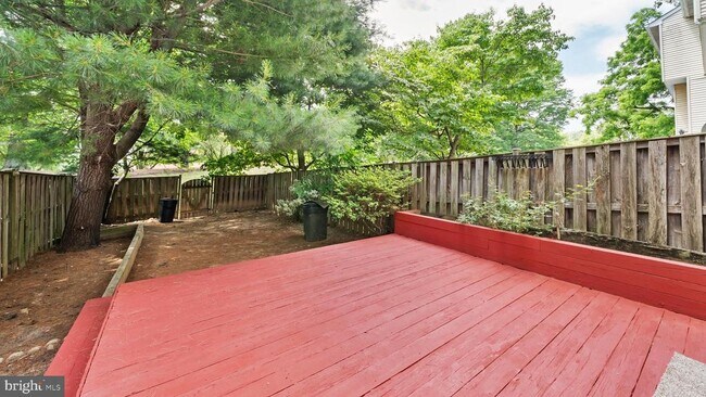 Building Photo - 7769 Hiawatha Ln