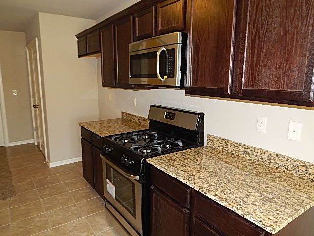 Foto del edificio - 1322 E 134th Pl