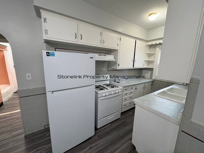 Building Photo - 15 Hawkins St