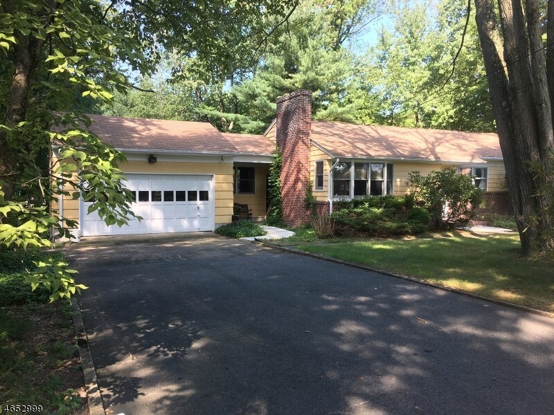 Primary Photo - 43 Rocky Point Rd