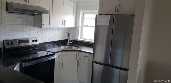 Foto del edificio - 139-16 Caney Ln