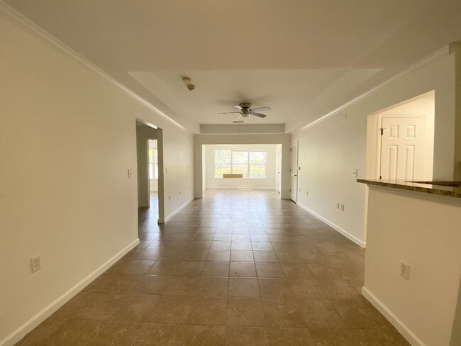 Building Photo - Spacious Three Bedroom Condo Located at Th...