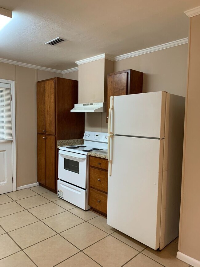 Foto del edificio - 2 Bedroom/1 Bath Duplex located in Valdosta