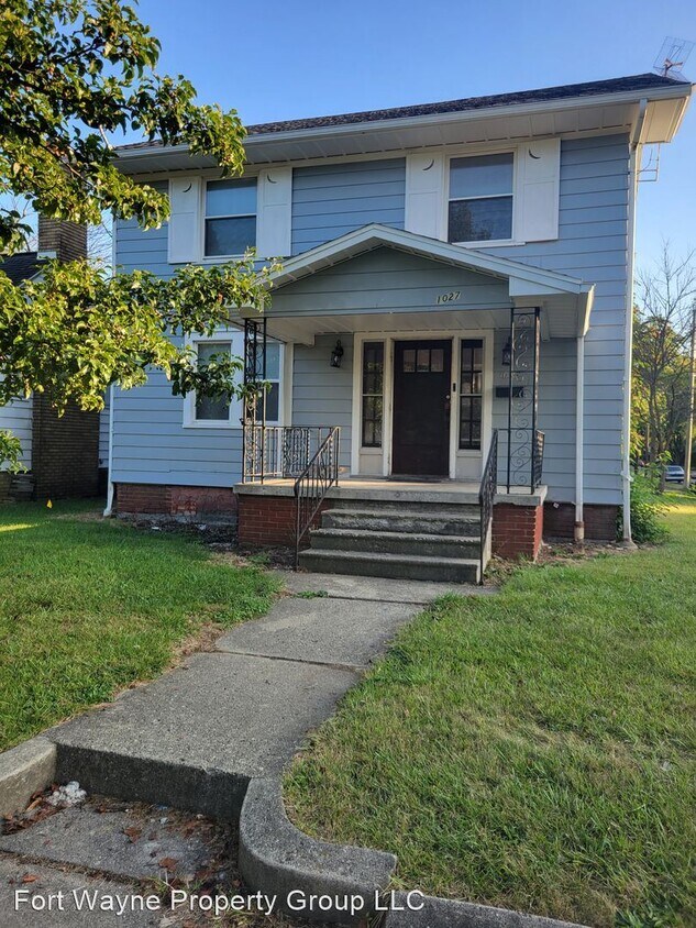 4 br, 1 bath House 1027 W Packard Avenue House Rental in Fort Wayne