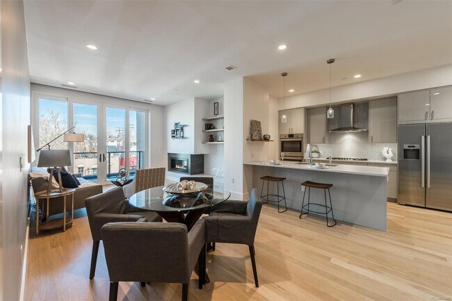 Foto del edificio - 250 Columbine St