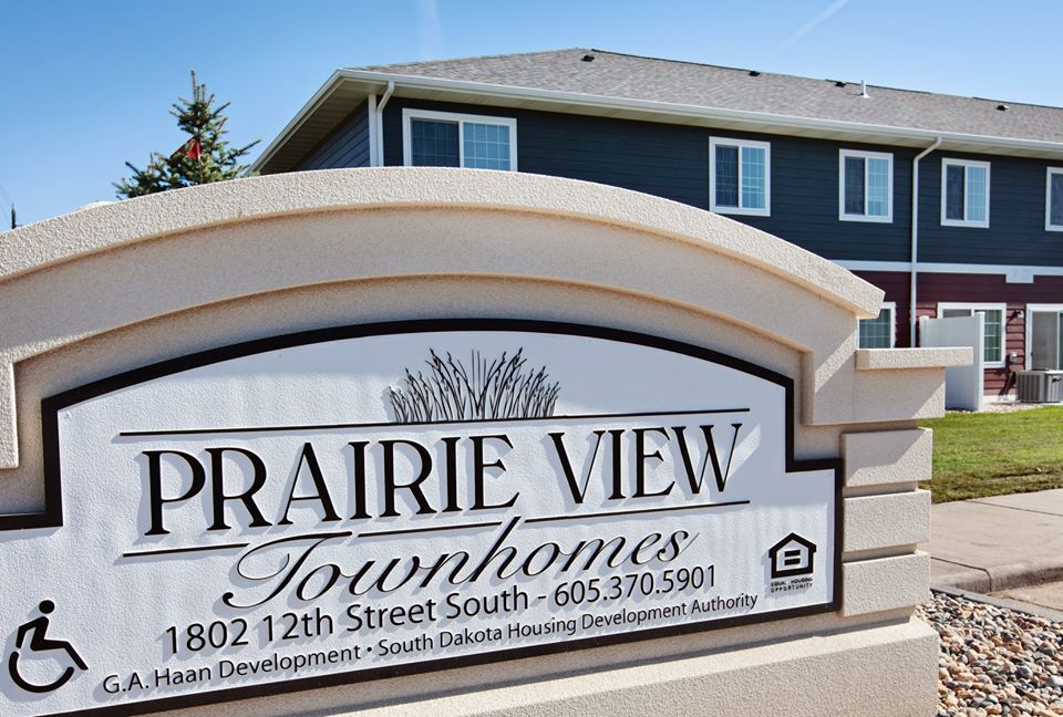 Prairie View - 1802 12th St S
