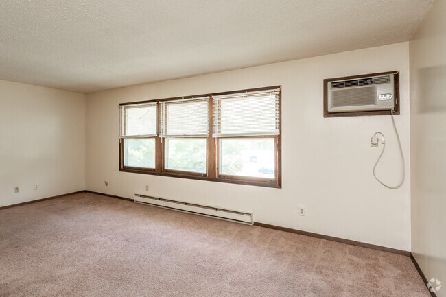 2BR - Living Room - Magnolia Manor Apartments and Townhomes