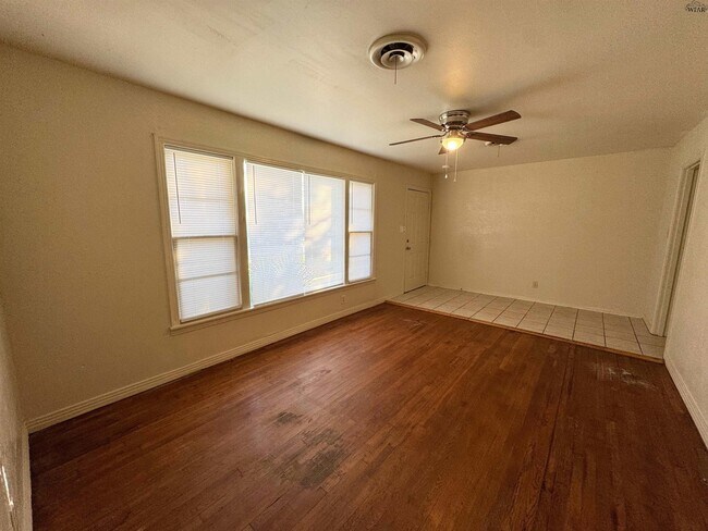 Building Photo - 1612 Hursh Ave