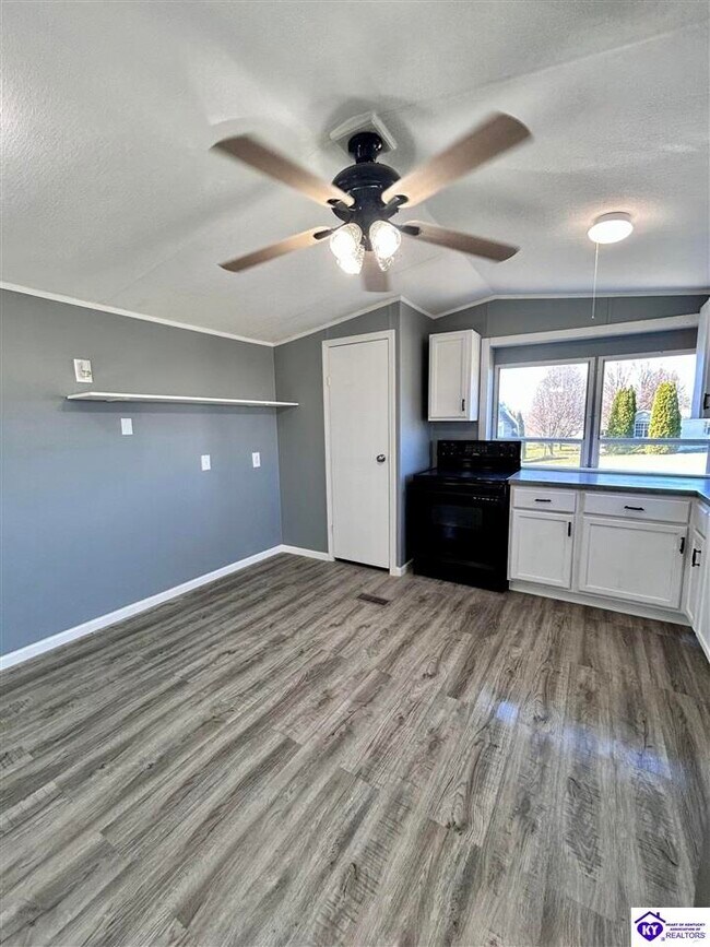 Foto del edificio - 55 Rhonda Ct