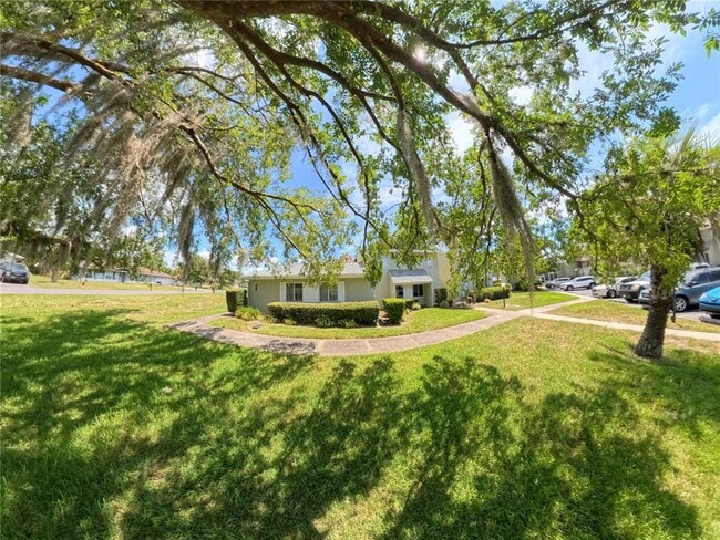 Building Photo - 564 Bahia Cir