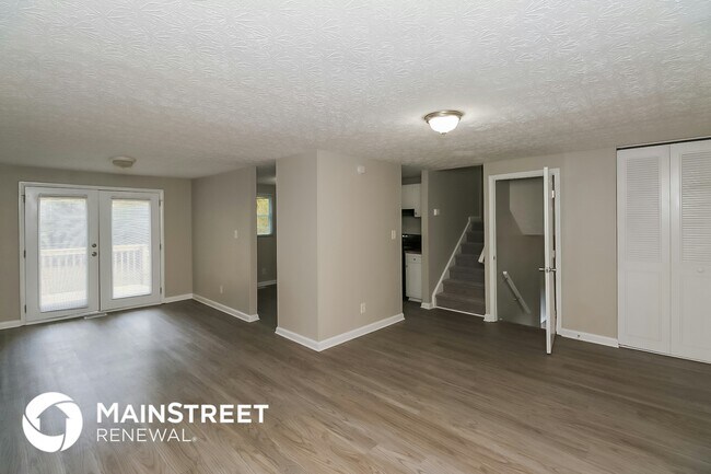 Foto del edificio - 7180 Buck Creek Dr