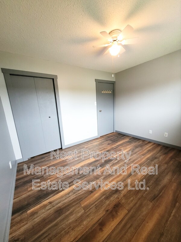 Building Photo - 10 Hallman St