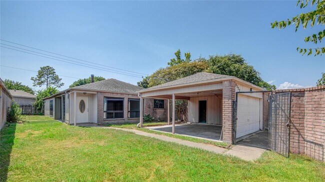Foto del edificio - 9322 Beringwood Dr
