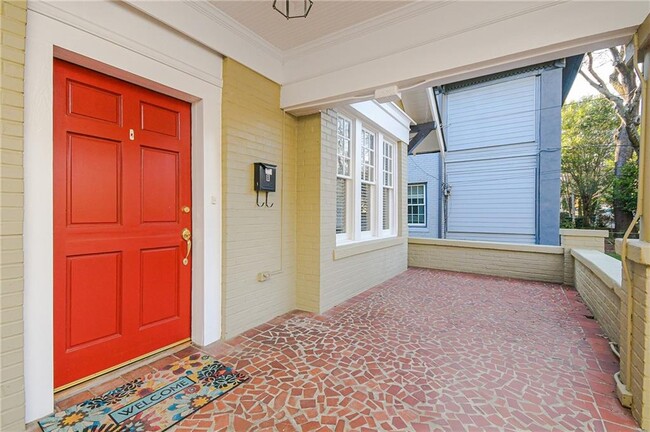 Foto del edificio - 327 4th St NE