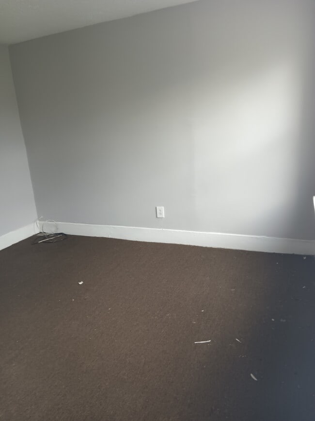 Front Bedroom 2 - 1714 Abbotston St