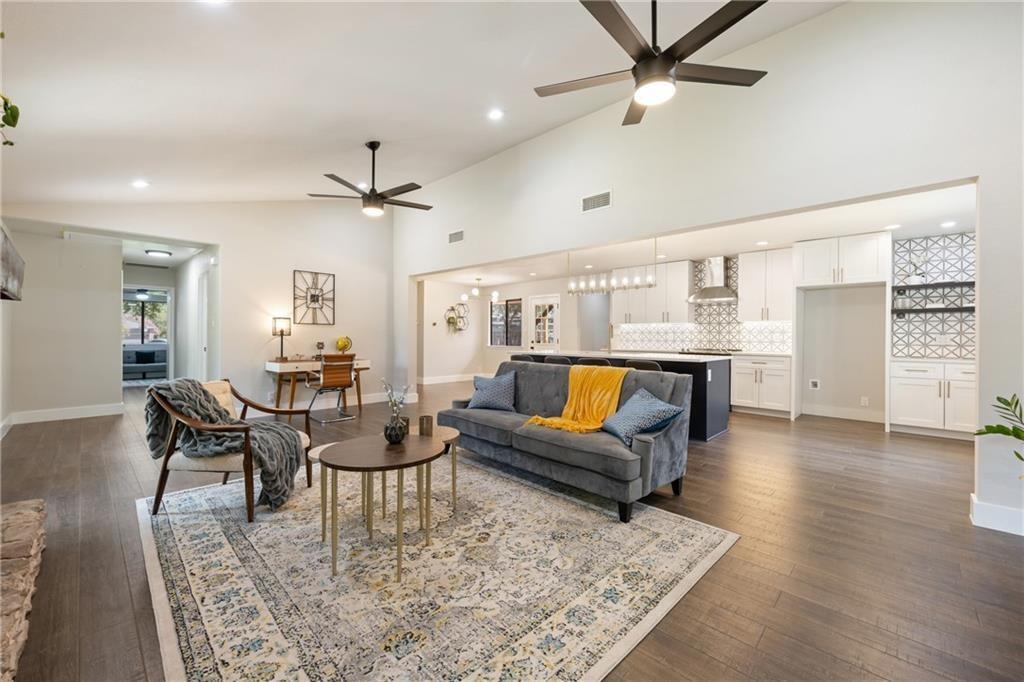 Foto principal - 9703 Braes Valley St