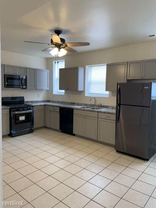 Building Photo - 4 br, 1 bath Apartment - 6508 S Morgan St