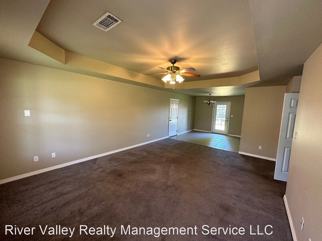 3 br, 2 bath House 77 Sundance Dr House Rental in Pottsville, AR