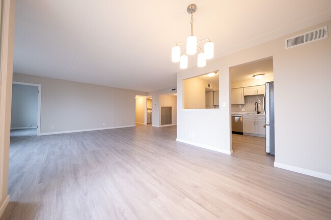 Foto del edificio - 7200 York Ave S