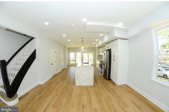 Foto del edificio - 1632 T St SE