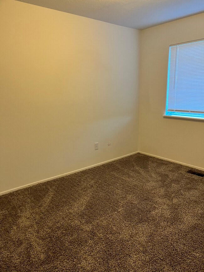 21 Alan Shepard Rd, Pueblo, CO 81001 House Rental in Pueblo, CO
