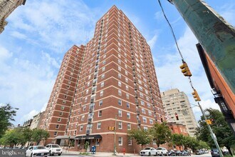 Building Photo - 1101 St Paul St